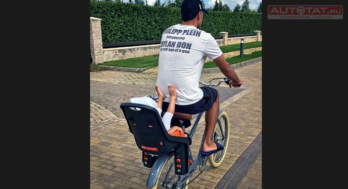 На чем ездят футболисты сборной россии по футболу. Смотреть фото На чем ездят футболисты сборной россии по футболу. Смотреть картинку На чем ездят футболисты сборной россии по футболу. Картинка про На чем ездят футболисты сборной россии по футболу. Фото На чем ездят футболисты сборной россии по футболу