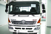 HINO 500