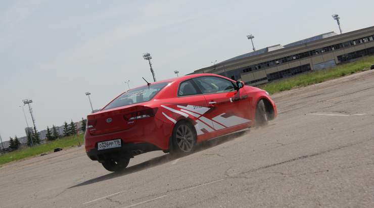 KIA Cerato Koup